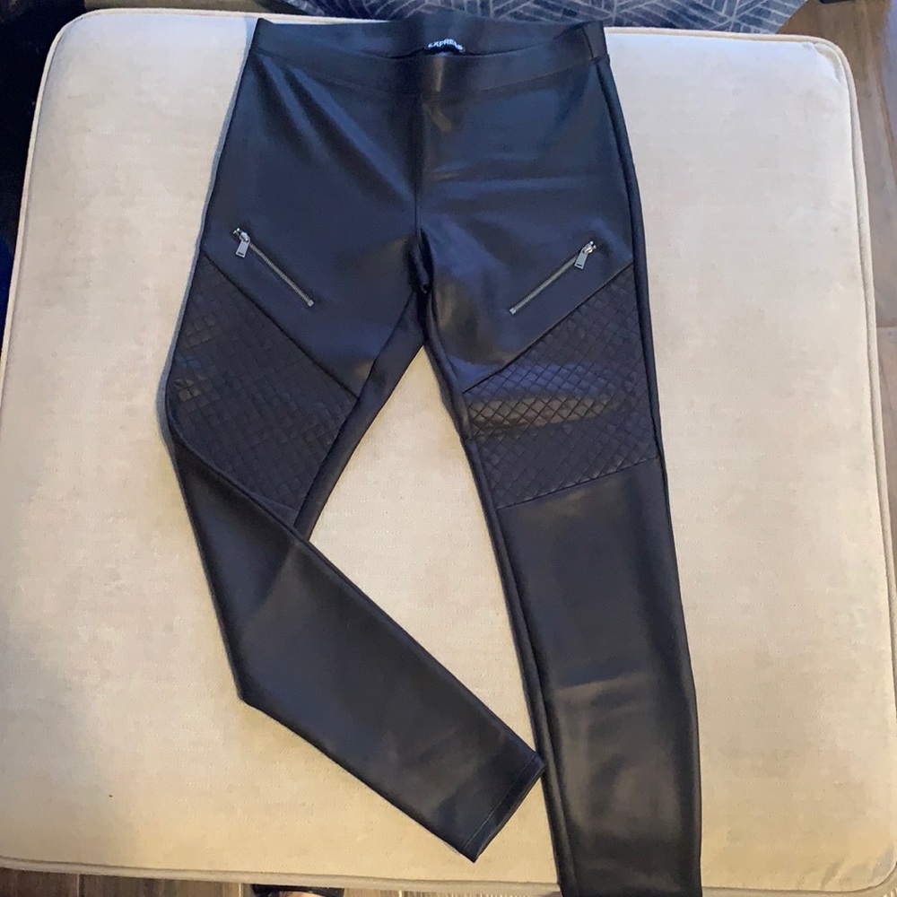 Women’s leather leggings